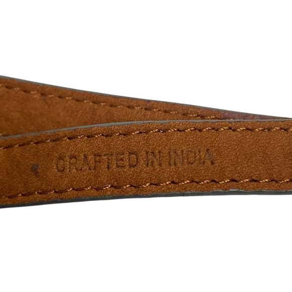 COLE HAAN Women Leather Skinny Belt in Silver with Silver Buckle Size M - Picture 5 of 5